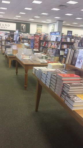 Book Store «Barnes & Noble», reviews and photos, 3055 S Glenstone Ave, Springfield, MO 65804, USA