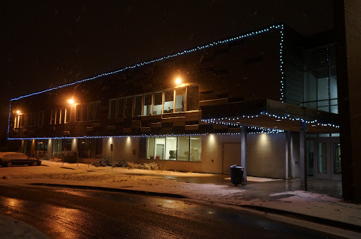 Centre communautaire et aquatique de Côte Saint-Luc • Aquatic and Community Centre