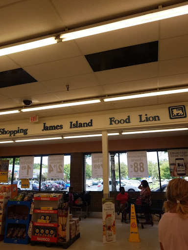 Grocery Store «Food Lion», reviews and photos, 1291 Folly Rd, Charleston, SC 29412, USA