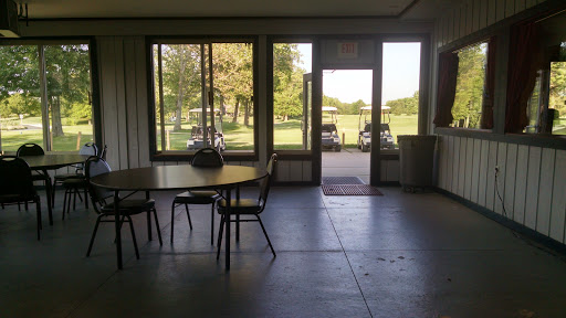 Golf Course «Chenoweth Golf Course & Banquet Facility», reviews and photos, 3087 Chenoweth Rd, Akron, OH 44312, USA