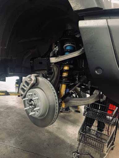 Auto Repair Shop «Stamps Auto», reviews and photos, 711 S Lindsay Rd, Gilbert, AZ 85296, USA