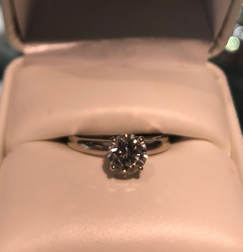 Jewelry Store «American Jewelry & Loan - Pontiac», reviews and photos, 546 N Telegraph Rd, Pontiac, MI 48341, USA