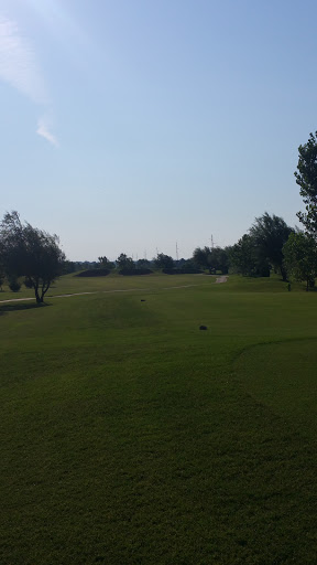 Private Golf Course «Moore Golf Course», reviews and photos, 920 SW 19th St, Moore, OK 73160, USA