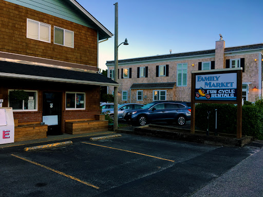 Grocery Store «Theresa Family Market», reviews and photos, 1170 S Hemlock St, Cannon Beach, OR 97110, USA