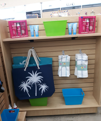Thrift Store «Goodwill Retail Store & Donation Center», reviews and photos