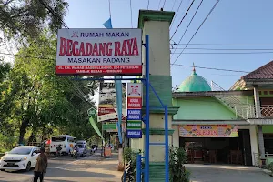 Rumah Makan Padang BEGADANG RAYA image