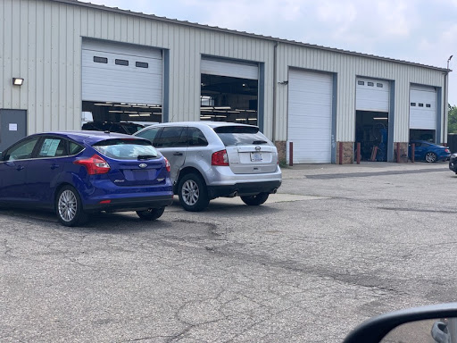 Auto Body Shop «Body Shop Avis Ford», reviews and photos, 21377 Telegraph Rd, Southfield, MI 48033, USA