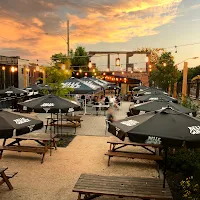 Aux Quartiers Belle Gueule - Biergarten in Montréal, Québec - 4.20 star rating