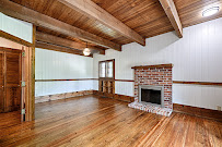 Rohter & Company Real Estate Brokerage - Photo 4 - Car repair in Irving, TX, Grand Prairie