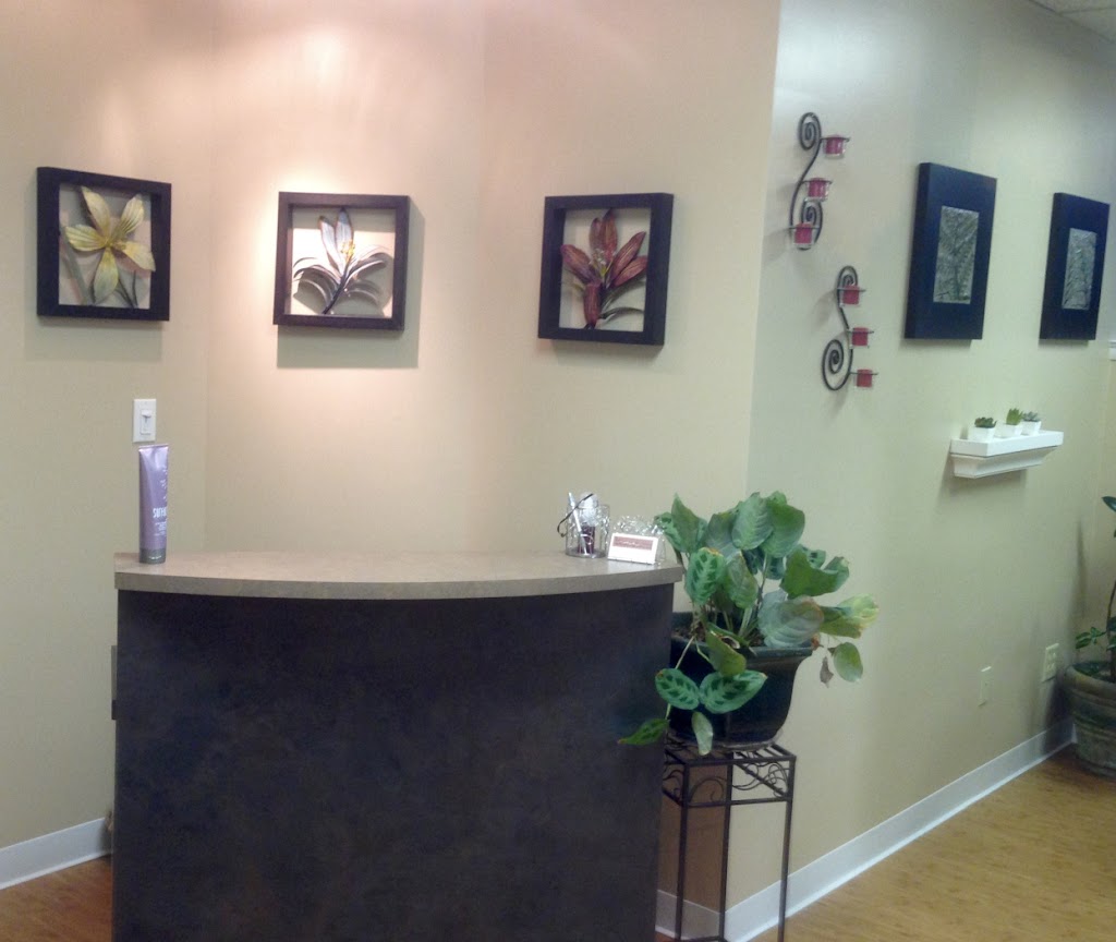 Dallas Maddox Hair Studio 06074