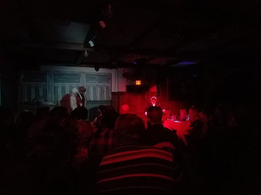 Cocktail Bar «Oak Room Lounge», reviews and photos, 5475 Lake Rd E, Geneva, OH 44041, USA