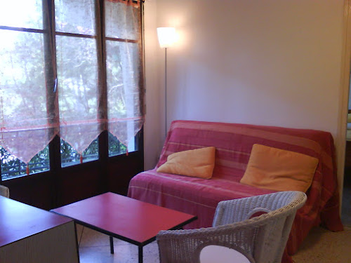 Agence de location d'appartements Location appartement meublé trois pièces Saint Raphael. Saint-Raphaël