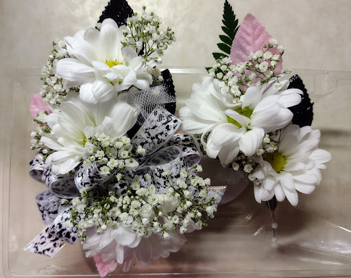 Florist «Dundalk Florist», reviews and photos, 7233 German Hill Rd, Dundalk, MD 21222, USA