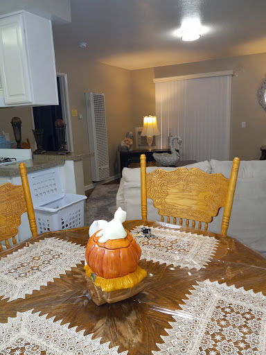 Thrift Store «Zion Thrift Shop», reviews and photos, 1109 E Commonwealth Ave, Fullerton, CA 92831, USA