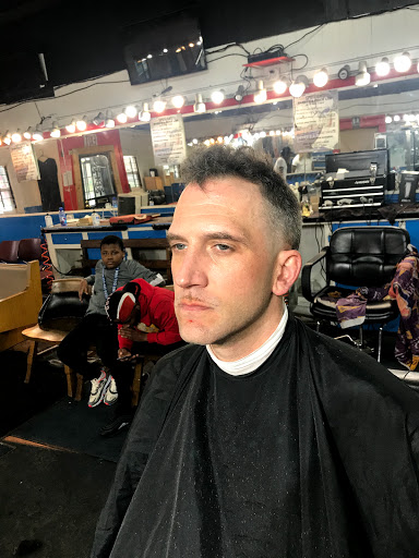 Barber Shop «SpotLight Barber Shop», reviews and photos, 2673 N Buffum St, Milwaukee, WI 53212, USA