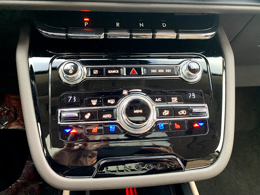 Car Dealer «Lunde Auto Center», reviews and photos, 140 40th St S, Fargo, ND 58103, USA