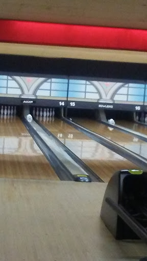 Bowling Alley «AMF Bowlero Lanes», reviews and photos, 11737 W Burleigh St, Wauwatosa, WI 53222, USA