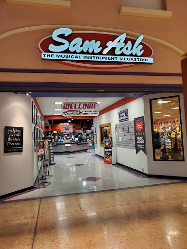 Shopping Mall «Dolphin Mall», reviews and photos, 11401 NW 12th St, Miami, FL 33172, USA