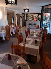Atmosphère du Restaurant vietnamien LE PETIT SAIGON à Labastide-Saint-Georges - n°1
