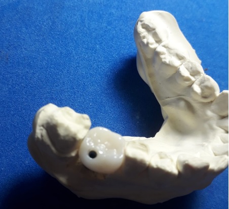 Logo da empresa - Clik Laboratório de Prótese Dentária