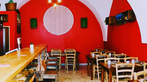 Pikó osteria popolare - pizzeria -fornello cistranese in Cisternino, Provincia di Brindisi