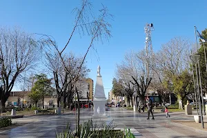 Plaza Tapiales image