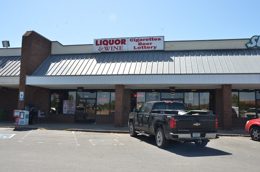 Liquor Store «Pleasant View Liquor & Wine», reviews and photos, 220 Ren Mar Dr, Pleasant View, TN 37146, USA