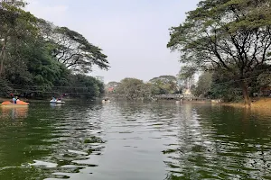 Aulindo Shorobor, Lake Road, Dhanmondi image