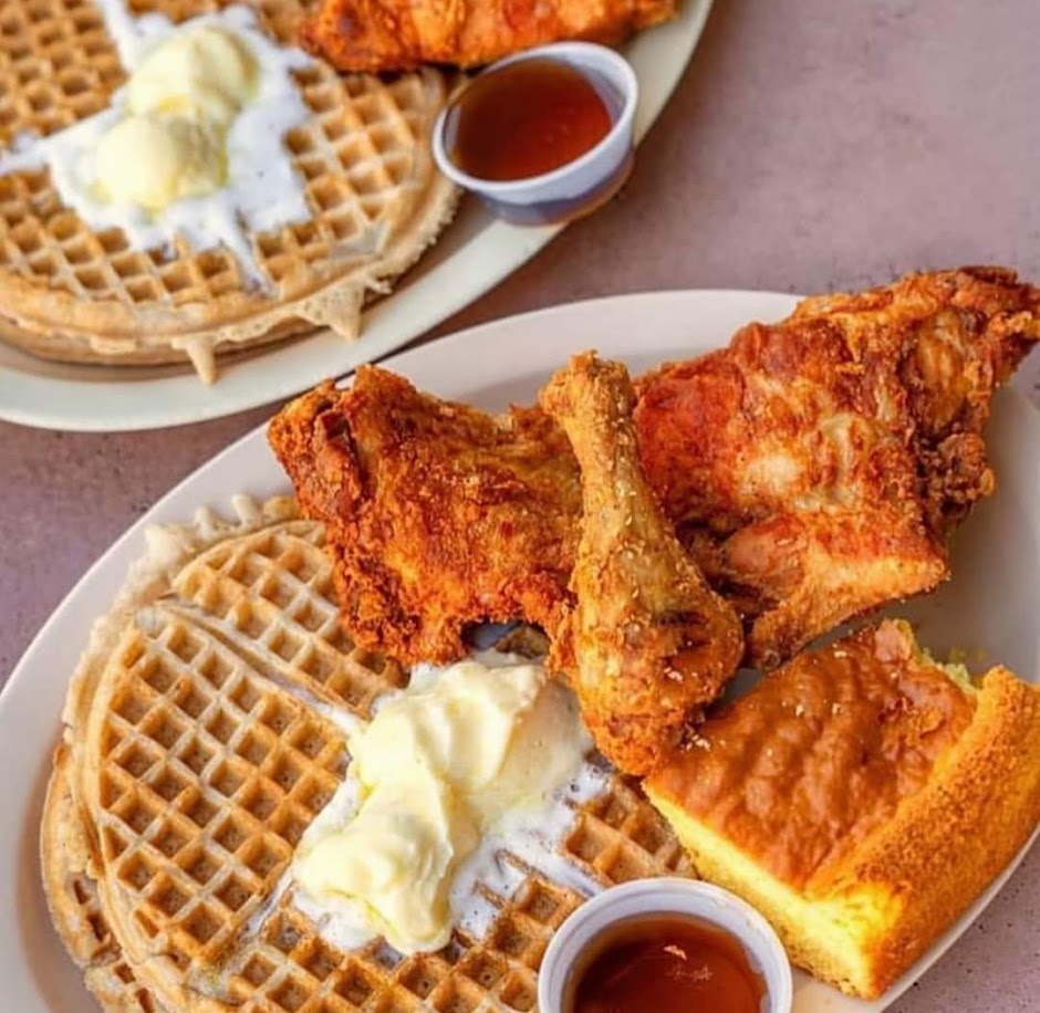 Johnny's Chicken & Waffles Midtown