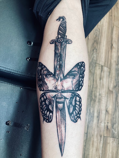 Tattoo Shop «Custom Ink Tattoo», reviews and photos, 6646 San Pedro Ave, San Antonio, TX 78216, USA