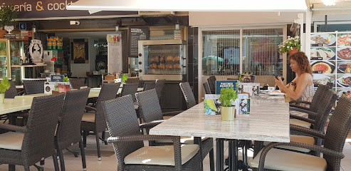 El Nilo Cafe - Av. Miramar, 25, 07600 S,Arenal, Illes Balears, Spain