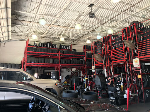 Tire Shop «Discount Tire Store - Cypress, TX», reviews and photos, 17326 Spring Cypress Rd, Cypress, TX 77429, USA