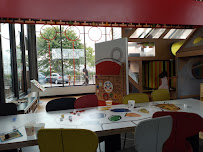 Atmosphère du Restauration rapide McDonald's Saint Etienne du Rouvray Zénith - n°11