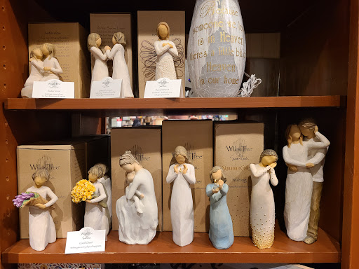 American Restaurant «Cracker Barrel Old Country Store», reviews and photos, 2255 E Sharon Rd, Sharonville, OH 45241, USA