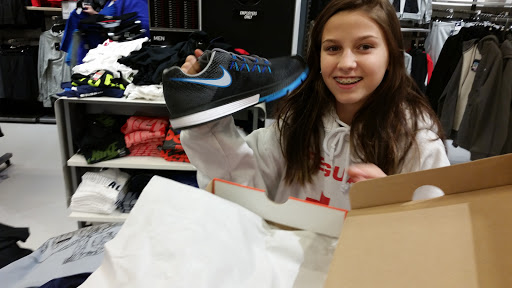 Clothing Store «Nike Factory Store», reviews and photos, 38500 Tanger Dr #101, North Branch, MN 55056, USA