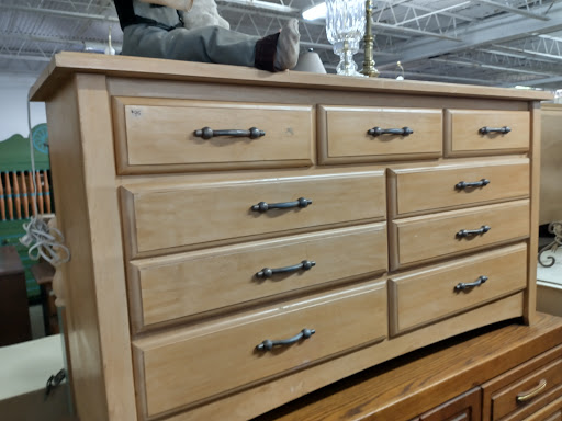 Used Furniture Store «C&D Second Chance», reviews and photos, 201 N Poplar Ave, Sanford, FL 32771, USA