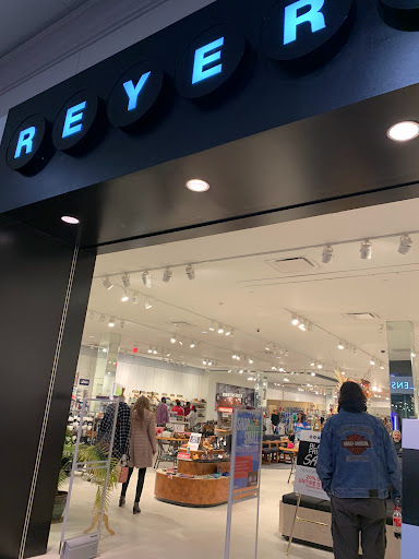 Shoe Store «Reyers Shoe Store», reviews and photos, 40 S Water Ave, Sharon, PA 16146, USA