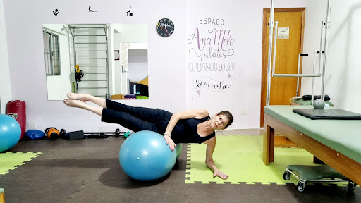 Logo da empresa - ESPAÇO ANA MELO PILATES