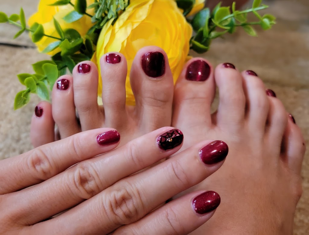 Gold Star Nails 92630