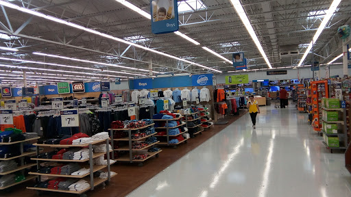 Discount Store «Walmart», reviews and photos, 910 Wolcott St, Waterbury, CT 06705, USA