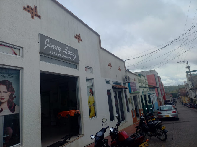 Jenny López Alta Peluquería