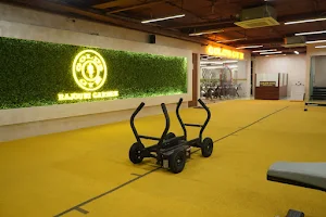 Gold's Gym Rajouri Garden image