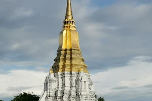 Sri Suriyothai Pagoda image