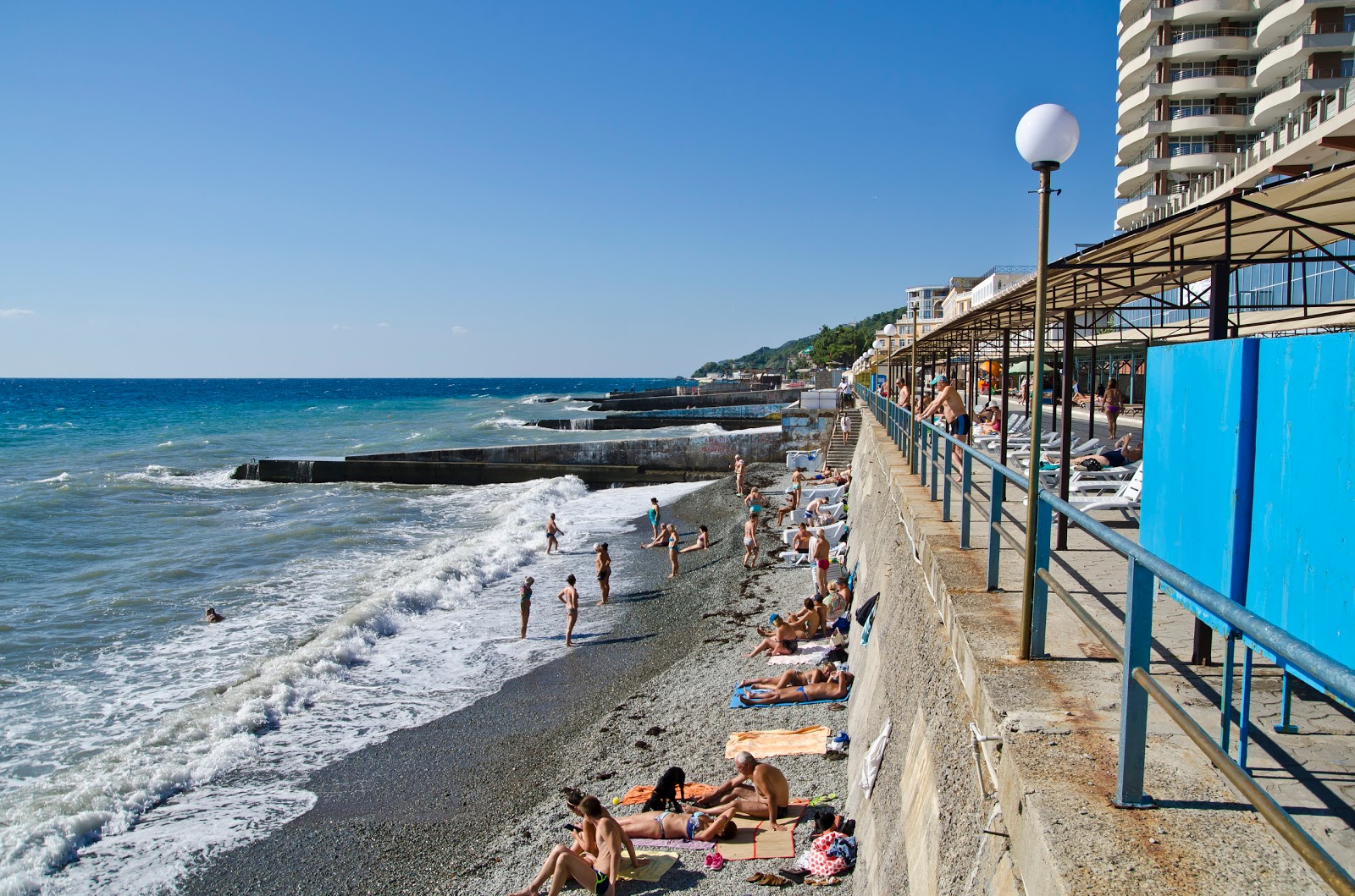 Foto di Dolphin beach con una superficie del acqua cristallina