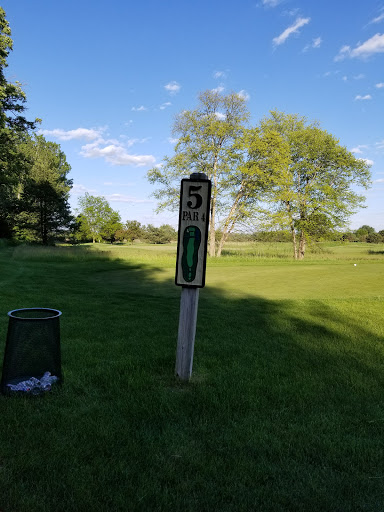 Golf Course «Boone Creek Golf Course», reviews and photos, 6912 Mason Hill Rd, Bull Valley, IL 60050, USA