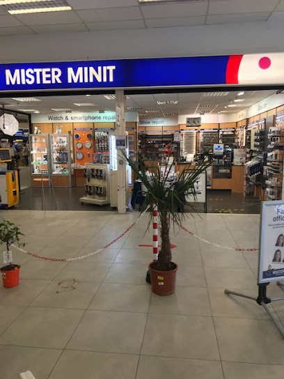 MISTER MINIT Kraainem Carrefour | Sleutel- Horloge- & Schoenmaker