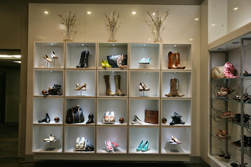 Sporting Goods Store «SCHEELS», reviews and photos, 2800 S Columbia Rd, Grand Forks, ND 58201, USA