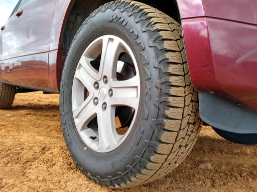 Tire Shop «Discount Tire Store - Tucson, AZ», reviews and photos, 3960 W Ina Rd, Tucson, AZ 85741, USA