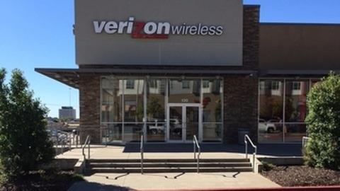 Cell Phone Store «Verizon», reviews and photos, 410 S University Ave Ste 130, Little Rock, AR 72205, USA