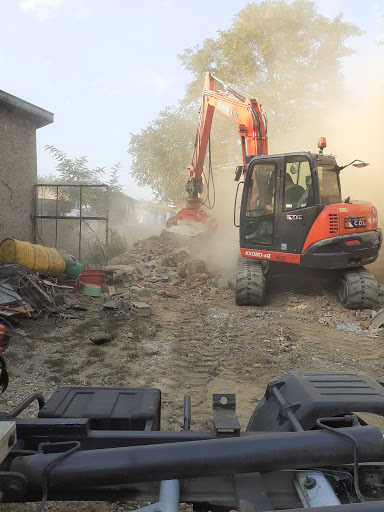 B2M: Paysagiste Terrassier Élagueur Paysagiste Lyon - Démolition VRD - Pose de bennes - Entretien jardin - Travaux élagage - Terrassement Rhône 69 (Vienne Lyon Villeurbanne Vénissieux Dardilly Écully Oullins Givors Grigny Bron Craponne...)